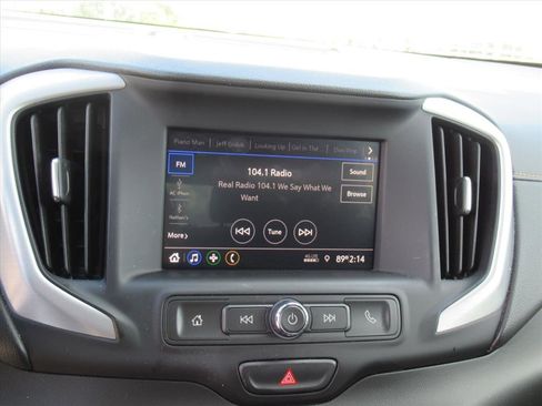 Used 2020 GMC Terrain SLE w/ Driver Convenience Package image 27