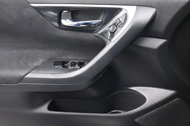 Used 2014 Nissan Altima 2.5 SV w/ Convenience Package FWD image 23