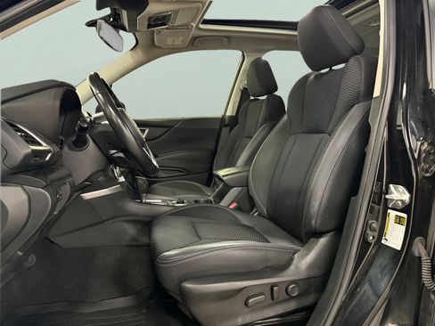 Used 2023 Subaru Forester Premium image 17