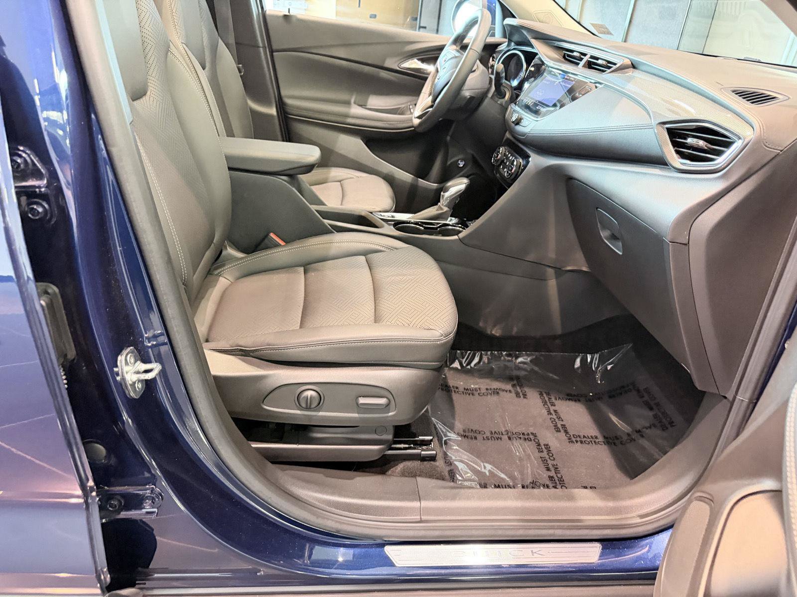 Used 2023 Buick Encore GX Essence w/ Experience Buick Package AWD/4WD image 30