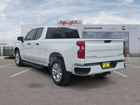 Used 2024 Chevrolet Silverado 1500 Custom RWD image 3