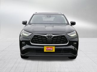 Used 2023 Toyota Highlander Limited video 2