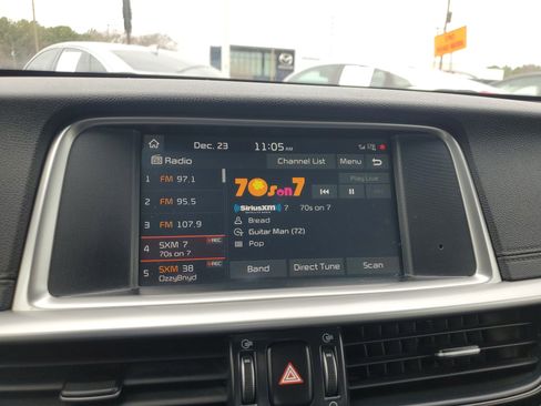 Used 2019 Kia Optima S w/ S Panoramic Sunroof Package image 19