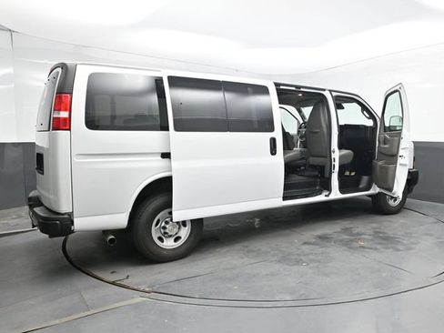 Used 2024 Chevrolet Express 3500 LS RWD image 54