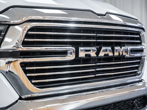 Used 2022 RAM 1500 Laramie AWD/4WD image 12