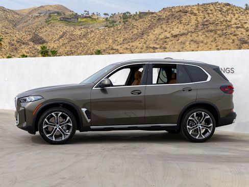 New 2026 BMW X5 sDrive40i image 3