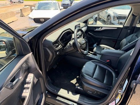 Used 2020 Ford Escape SEL FWD image 9