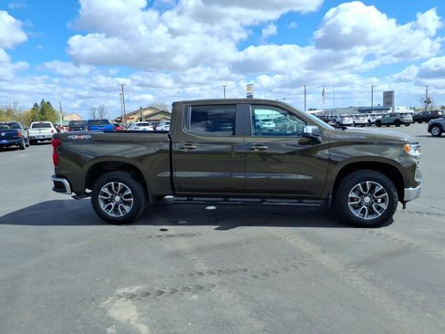 Used 2023 Chevrolet Silverado 1500 LT AWD/4WD image 7