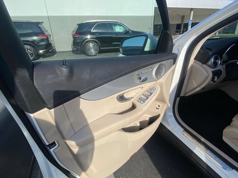 Used 2023 Mercedes-Benz GLC 300 4MATIC Coupe image 9