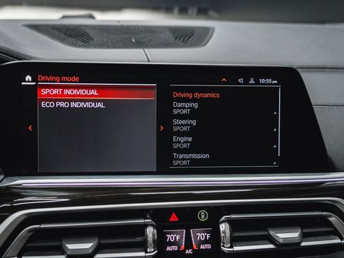 Used 2020 BMW X7 M50i image 90