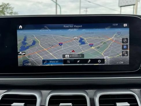 Used 2020 Mercedes-Benz GLS 450 4MATIC image 33