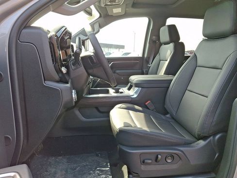 New 2026 GMC Sierra 3500 SLT w/ SLT Premium Package AWD/4WD image 9