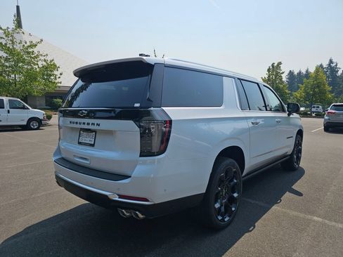 New 2026 Chevrolet Suburban High Country AWD/4WD image 7