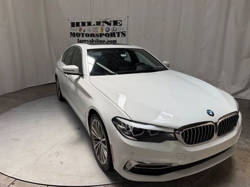 Used 2018 BMW 530e w/ Premium Package 2 RWD image 6