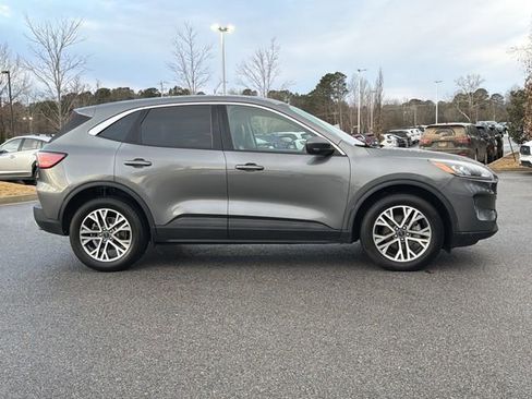 Used 2022 Ford Escape SEL image 2