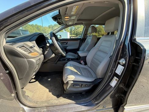Used 2019 Honda CR-V Touring image 13
