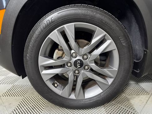 Used 2021 Kia Seltos S image 18