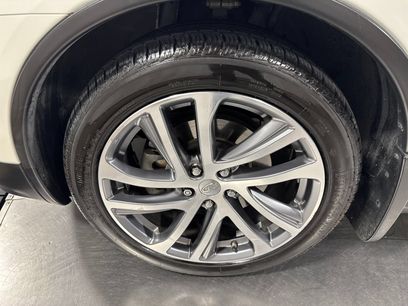 Used 2017 INFINITI QX50 2WD w/ Deluxe Touring Package