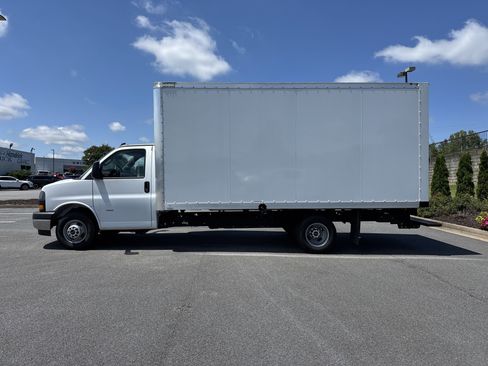 New 2025 GMC Savana 3500 Extended w/ Power Convenience Package image 7