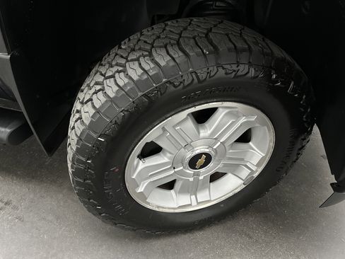 Used 2011 Chevrolet Silverado 1500 LT w/ All-Star Edition AWD/4WD image 11