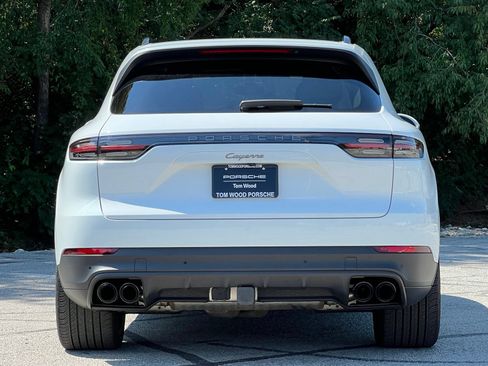 Certified 2023 Porsche Cayenne Platinum Edition AWD/4WD image 8