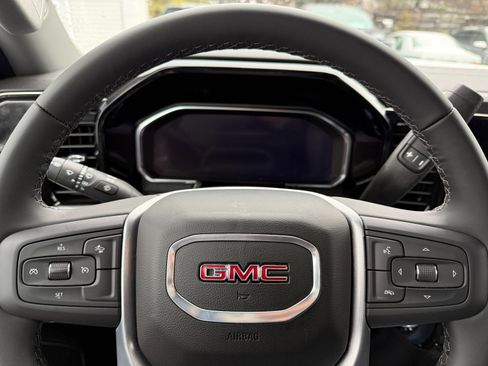 New 2026 GMC Sierra 3500 SLE w/ Preferred Package image 24