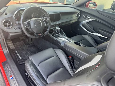 Used 2023 Chevrolet Camaro SS RWD image 9