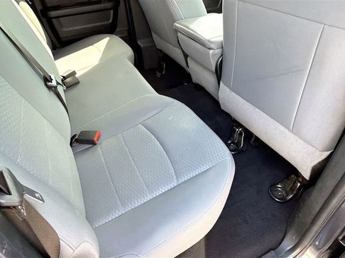 Used 2018 RAM 1500 Express w/ Express Value Package AWD/4WD image 30
