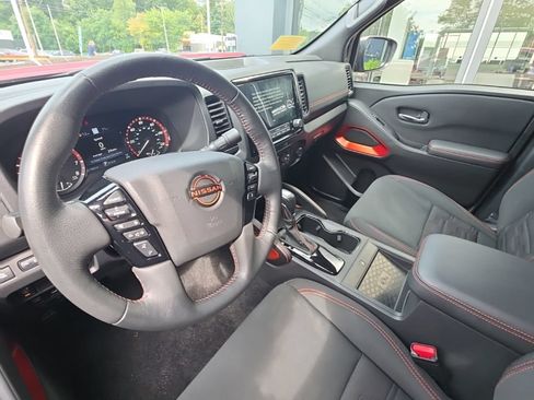 Used 2023 Nissan Frontier PRO-4X w/ Pro Convenience Package AWD/4WD image 19