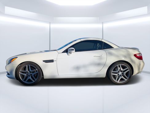 Certified 2016 Mercedes-Benz SLK 300 SLK 300 image 9