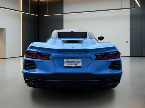 Used 2023 Chevrolet Corvette Stingray Premium Conv w/ Z51 Performance Package RWD image 5