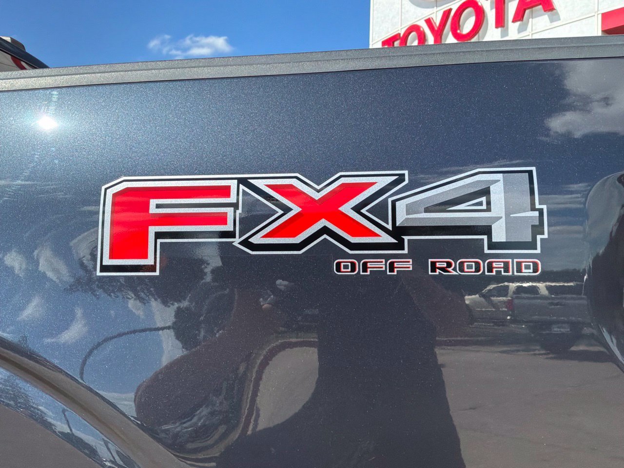 Used 2022 Ford F150 Lariat w/ Equipment Group 502A High AWD/4WD image 11