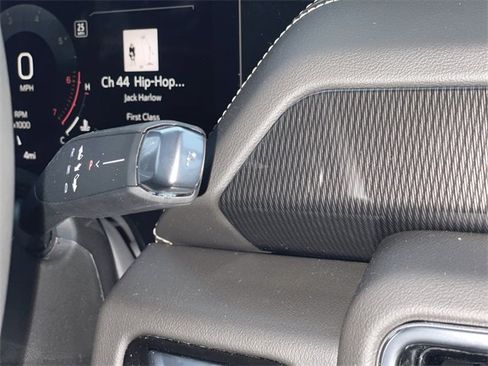 New 2026 GMC Yukon XL Elevation image 16