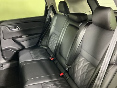 New 2026 Nissan Rogue Platinum w/ Platinum Premium Package image 17