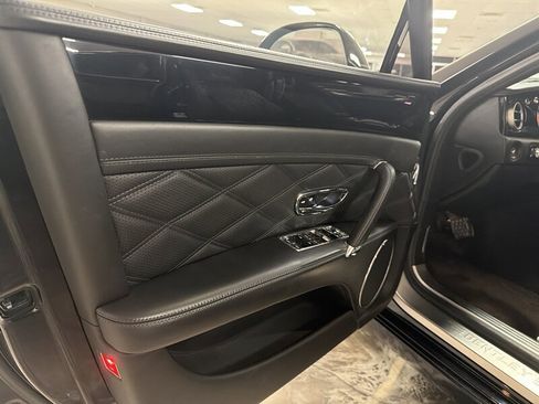 Used 2015 Bentley Flying Spur V8 image 15