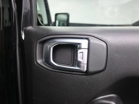 Used 2024 Jeep Gladiator Sport AWD/4WD image 47