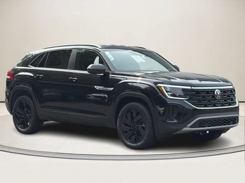 New 2026 Volkswagen Atlas Cross Sport SE FWD image 1