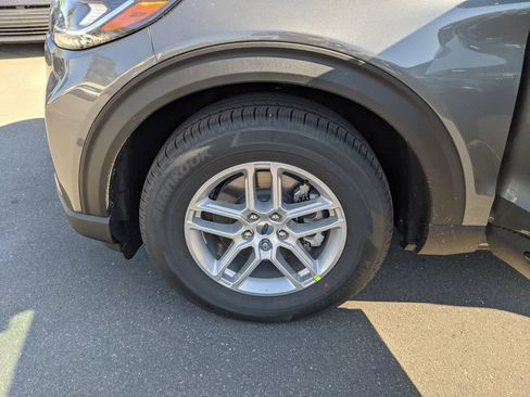 New 2026 Ford Explorer Active w/ Active Comfort Package image 33