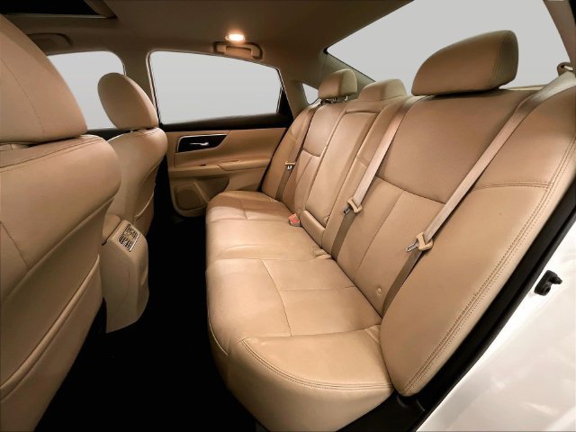 Used 2016 Nissan Altima 2.5 SL w/ 2.5 Technology Package FWD image 25
