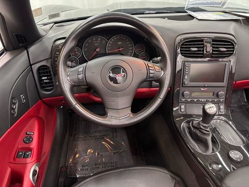 Used 2013 Chevrolet Corvette 427 w/ 1SB Preferred Equipment Group image 13