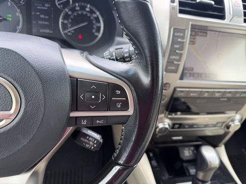 Used 2020 Lexus GX 460 Premium w/ Premium Package AWD/4WD image 12