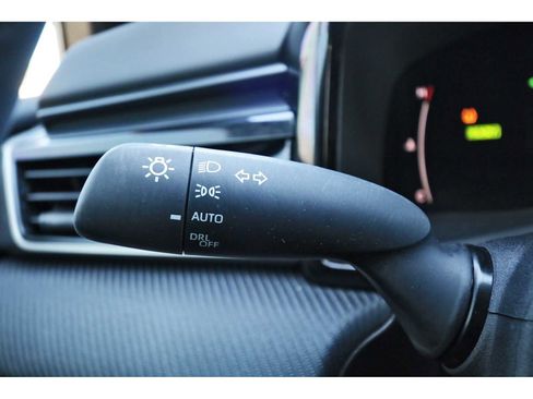 Used 2025 Toyota Camry SE image 17