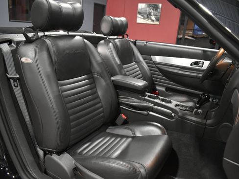 Used 2002 Ford Thunderbird image 24