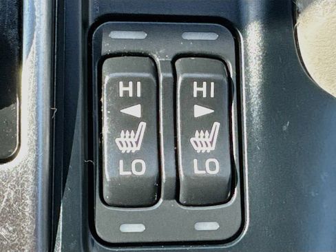 Used 2021 Subaru Forester Premium AWD/4WD image 23
