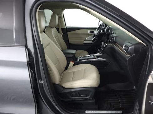 Used 2022 Ford Explorer Limited AWD/4WD image 76
