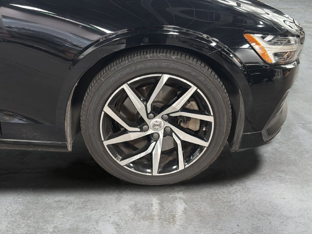 Used 2019 Volvo S60 T6 Momentum AWD/4WD image 31