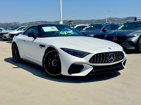 New 2026 Mercedes-Benz SL 63 AMG S e Performance 4MATIC image 2