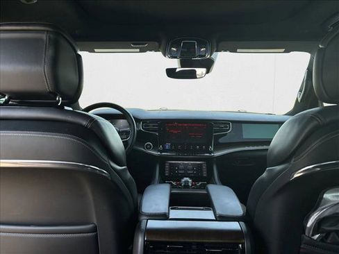 Used 2022 Jeep Grand Wagoneer Series I image 18