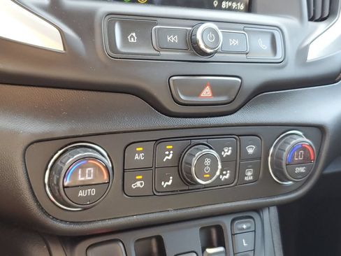 Used 2019 GMC Terrain SLE w/ Driver Convenience Package AWD/4WD image 24