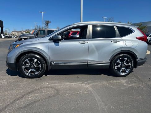 Used 2018 Honda CR-V Touring image 4